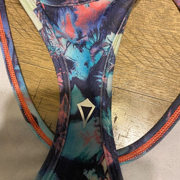 Ivivva Racerback Tank Size 8 - Picture 4 of 4